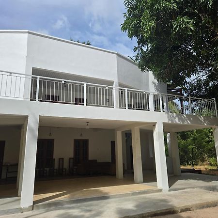 Wilpattu Corridor Leisure Hotel Kültér fotó