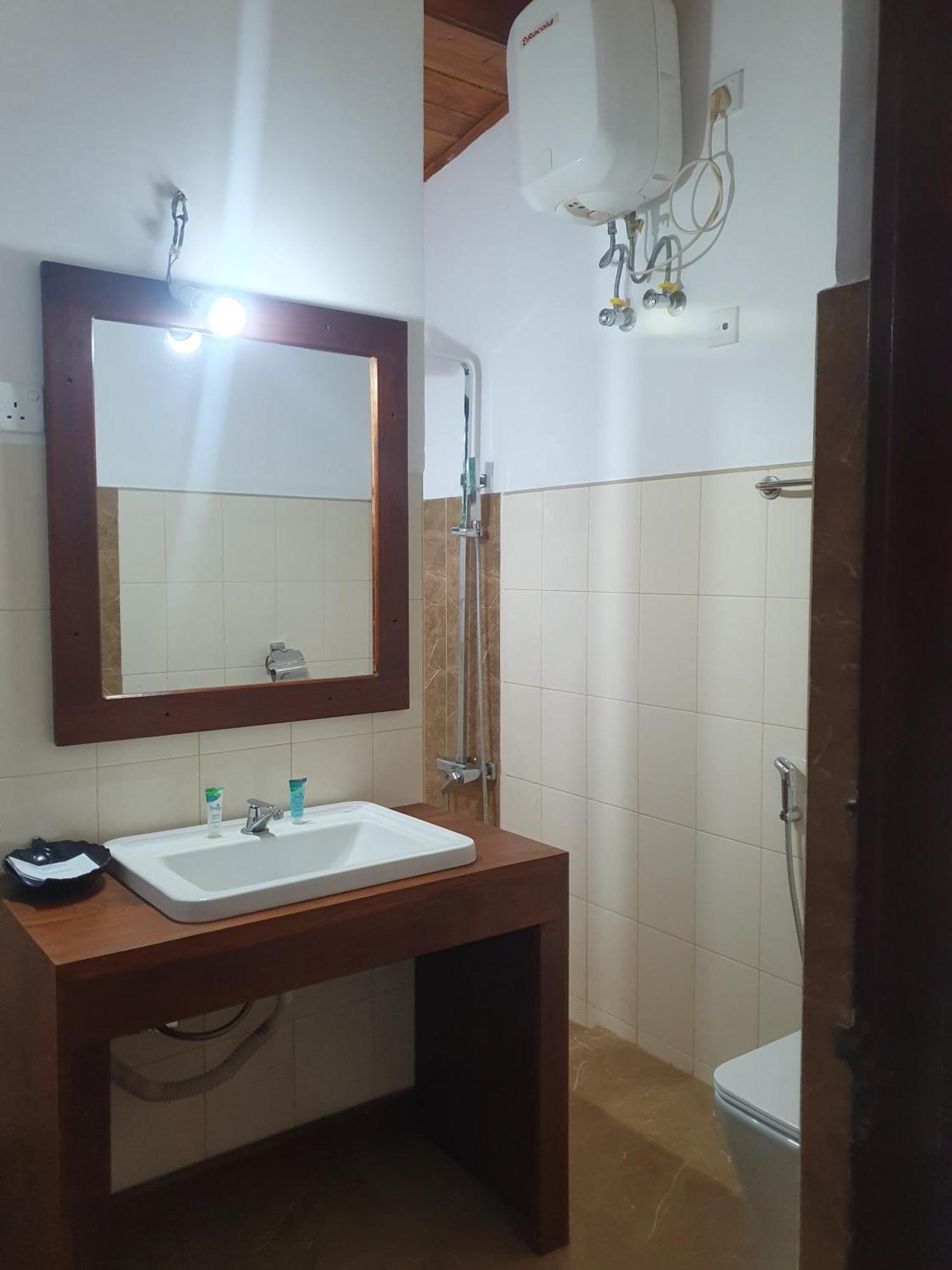Wilpattu Corridor Leisure Hotel Kültér fotó